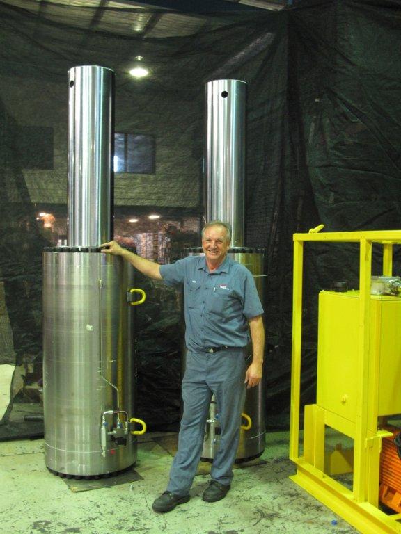 large hydraulic cylinder